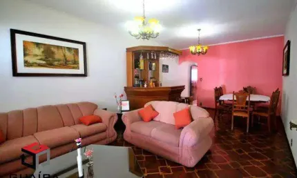 Sobrado com 175m² localizado no Bairro Marajoara em Santo André/SP.