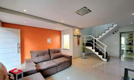 Sobrado à venda 3 quartos 2 suítes 10 vagas Camilópolis - Santo André - SP
