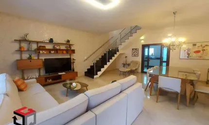 Sobrado à venda 3 quartos 3 suítes 3 vagas Alpina - Santo André - SP