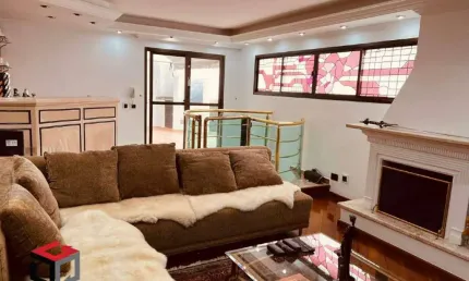 Cobertura com 428m², localizada no bairro Brooklin Paulista em São Paulo- SP.
