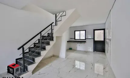 Sobrado novo a venda com 150m² localizado na Vila Curuça em Santo André/SP.