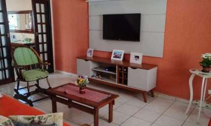 Sobrado à venda 4 quartos 1 suíte 2 vagas Santa Terezinha - São Bernardo do Campo - SP
