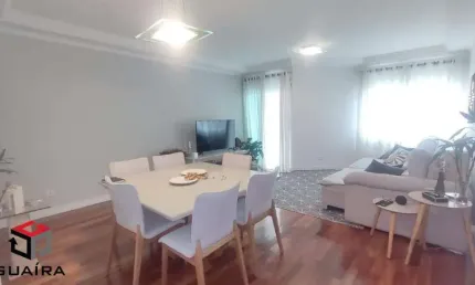 Sobrado de 3 dormitórios, suíte, 4 vagas na Vila Scarpelli