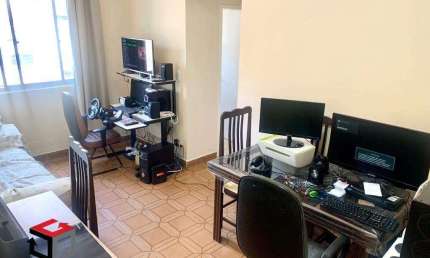 Apartamentos com 2 quartos, 1 vaga no bairro Santa Terezinha