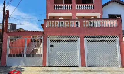 Sobrado à venda 5 quartos 1 suíte 6 vagas Vitória - Santo André - SP