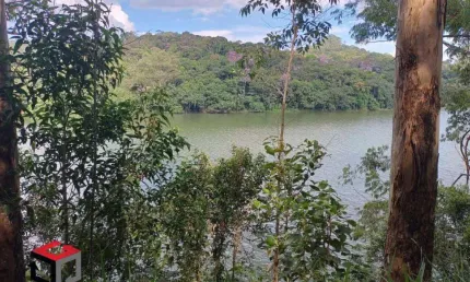 Terreno à venda na Avenida Ângelo Demarchi, s/n, Batistini, São Bernardo do Campo