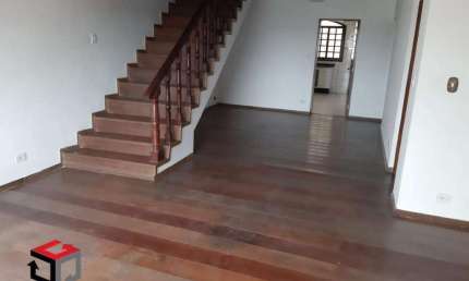Casa com 5 quartos para alugar na Rua Pasteur, 78, Vila Guarani, Mauá