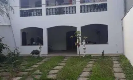 Sobrado à venda 3 quartos 3 suítes 10 vagas Scarpelli - Santo André - SP