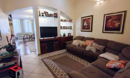 Casa à venda 3 quartos 1 suíte 5 vagas Floresta - Santo André - SP