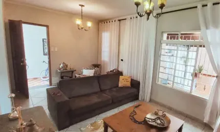 Casa com 4 quartos à venda na Rua Amadeo Paulino Vallério, 5, Santa Terezinha, São Bernardo do Campo
