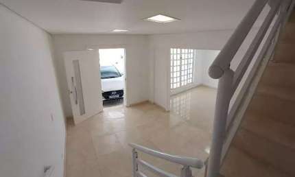 Sobrado à venda 3 quartos 2 suítes 2 vagas Centro - Santo André - SP