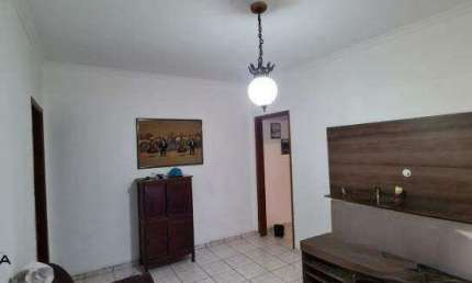Casa térrea com 210m² localizada em Diadema, no bairro Taboão.