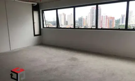 Sala com 63m² - na Chacara Santo Antonio- São Paulo - SP