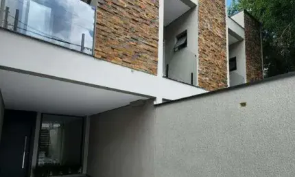 Sobrado Residencial 143 m² com 3 Suítes no Bosque da Saúde.