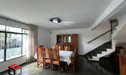 Sobrado à venda 4 quartos 2 suítes 3 vagas Jardim - Santo André - SP