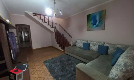 Sobrado amplo com 200m² localizado na Vila Pires em Santo André/SP.