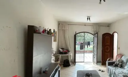 Sobrado à venda 3 quartos 1 suíte 2 vagas Gerassi - Santo André - SP