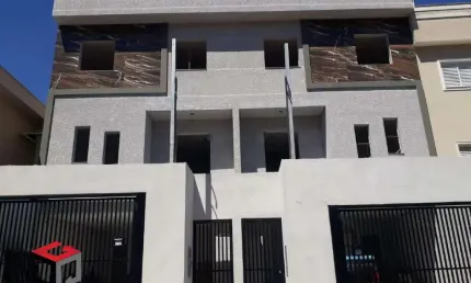 Sobrado à venda 2 quartos 2 suítes 2 vagas Pinheirinho - Santo André - SP