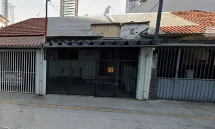 Casa Térrea com 160m² localizada no Bairro da Lapa em São Paulo - SP.