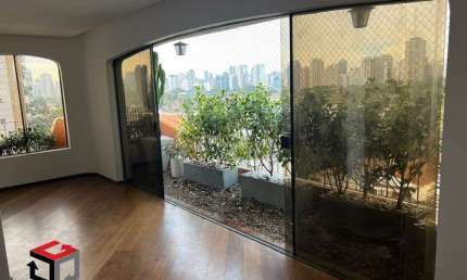 Apartamento 3 Dormitórios em Brooklin Paulista com 150m²