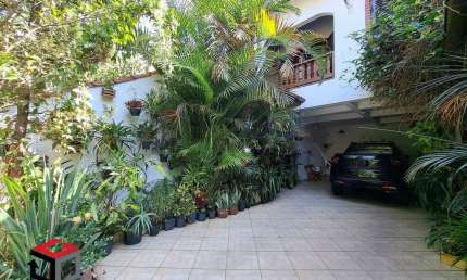 Sobrado à venda 3 quartos 1 suíte 5 vagas Oratório - Santo André - SP
