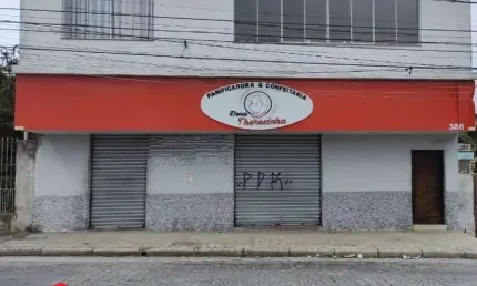 Casa à venda 4 quartos 1 suíte 6 vagas Santa Lídia - Mauá - SP