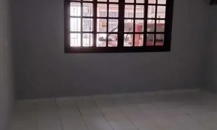 Imovel para renda com 04 moradias e 2 vagas cobertas