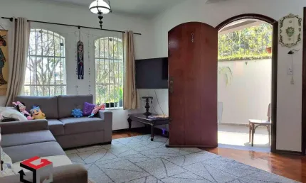 Sobrado à venda 3 quartos 1 suíte 2 vagas Jaçatuba - Santo André - SP