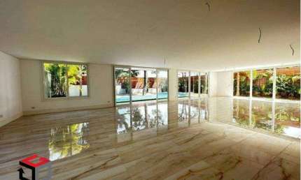 Casa de 786m² no Bairro Campo Belo em São Paulo - SP