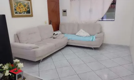 Casa térrea á venda com 3 dormitórios e 3 vagas no bairro Santa Maria - Santo André