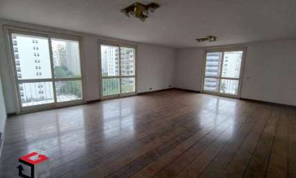 Apartamento 3 Dormitórios em Jardim Paulista com 242m²