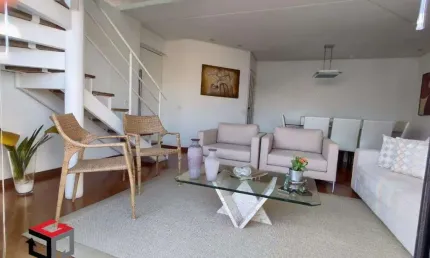 Cobertura klabin 214 m², 3 dormitórios, 2 suítes, 5 banheiros, 2 sala, 4 vagas, lazer individualizado com churrasqueira e piscina.