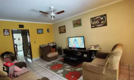 Sobrado em rua sem saída com 3 quartos, sendo 1 suíte, 3 banheiros e 2 vagas