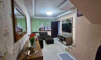 Sobrado à venda 3 quartos 2 vagas Piraporinha - Diadema - SP