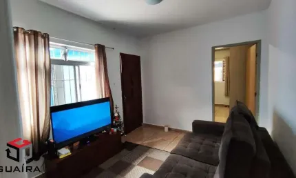 Casa Térreo com 3 quartos, 2 vagas, no bairro Dos Casas
