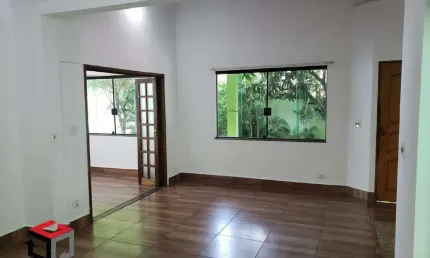 Sobrado à venda 3 quartos 1 suíte 5 vagas Independência - São Bernardo do Campo - SP