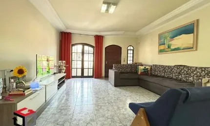 Sobrado à venda 4 quartos 1 suíte 5 vagas Campestre - Santo André - SP