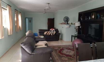 Prédio com 572m² localizado na Vila Linda em Santo André/SP.