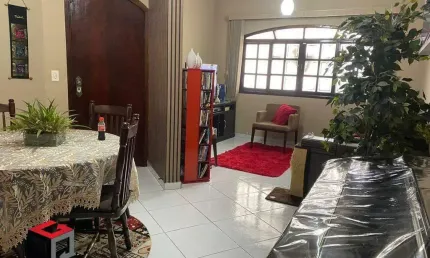 Sobrado à venda 4 quartos 3 suítes 4 vagas Santo Antônio - Santo André - SP