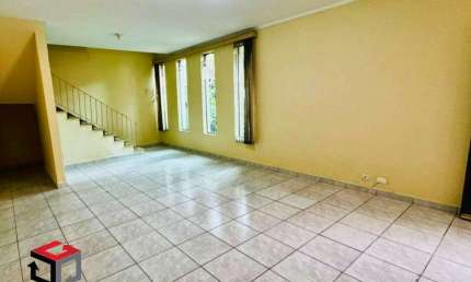Sobrado para aluguel 2 quartos 2 vagas Bangu - Santo André - SP