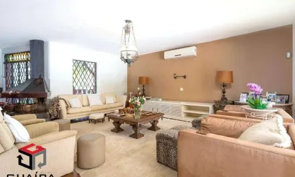 Casa para aluguel 6 quartos 4 suítes 9 vagas Vila Morumbi - São Paulo - SP