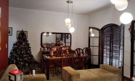 Casa à venda 3 quartos 1 suíte 3 vagas Bastos - Santo André - SP