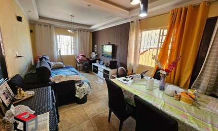 Sobrado à venda 4 quartos 1 suíte 2 vagas Santa Terezinha - São Bernardo do Campo - SP