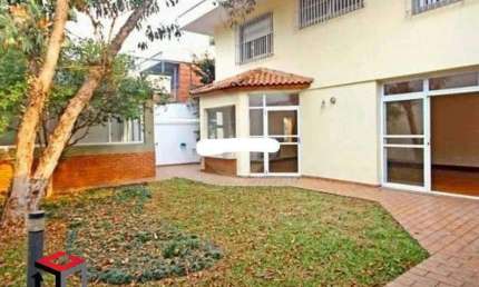 Sobrado Residencial Alto Padrão em Alto de Pinheiros com 340m2
