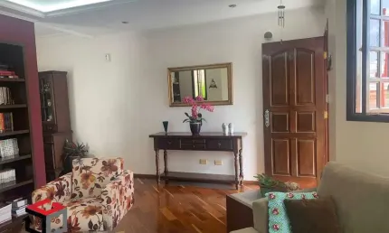 Sobrado à venda 3 quartos 1 suíte 4 vagas Floresta - Santo André - SP