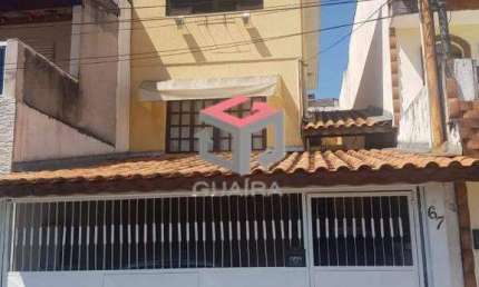 Sobrado com 128m² localizado no Bairro do Taboão em São Bernardo do Campo/SP.