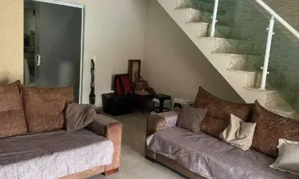 Sobrado à venda 3 quartos 1 suíte 2 vagas São Vicente - Mauá - SP