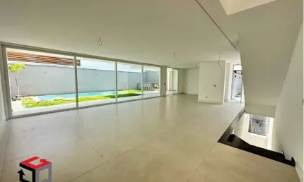 Extraordinária casa em condomínio fechado de alto padrão no Brooklin