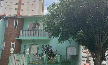 Sobrado à venda 4 quartos 4 suítes 8 vagas Santo Antônio - Santo André - SP