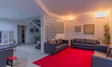 Casa com 300m² localizada em Indianópolis - São Paulo - SP.